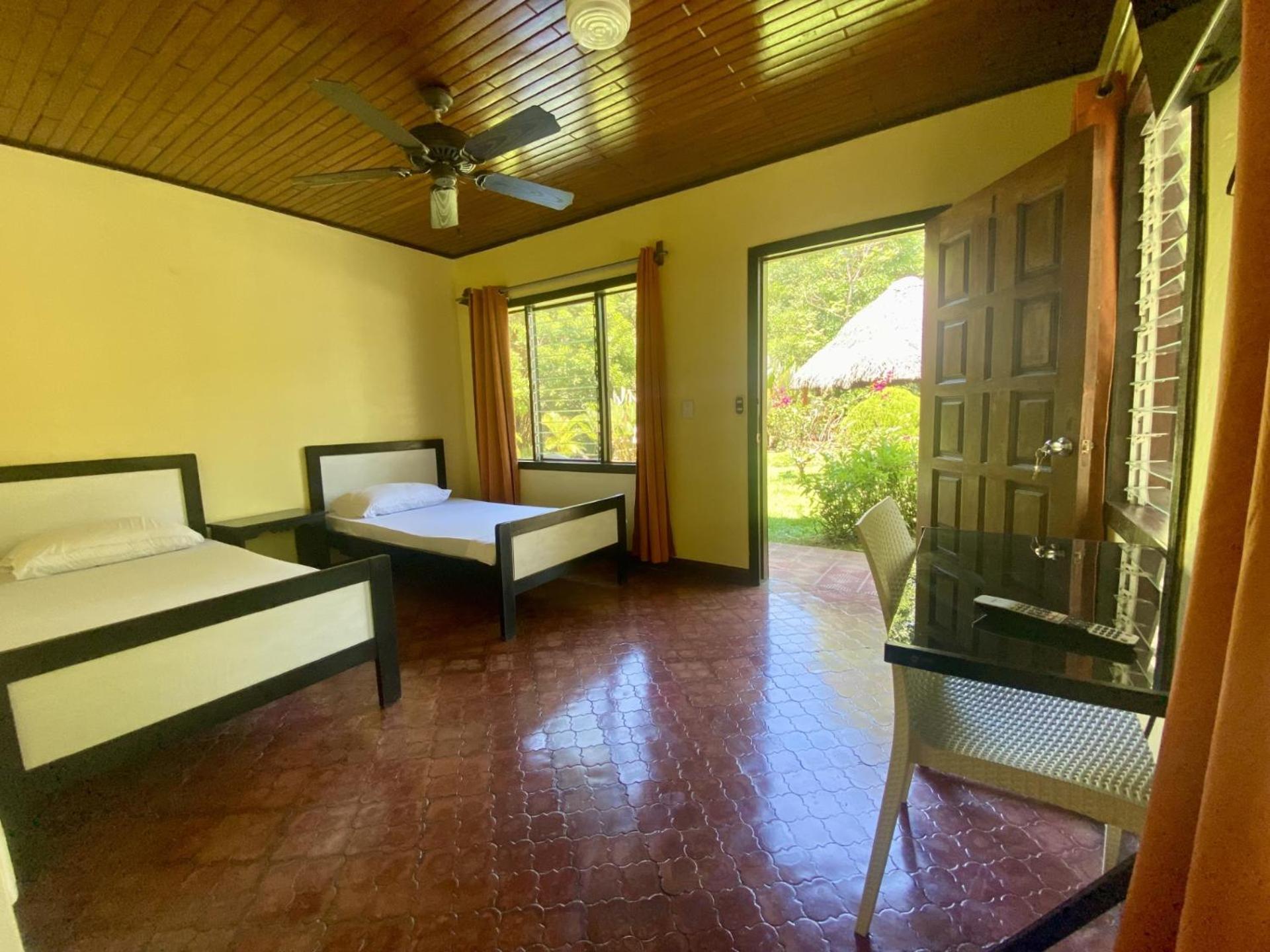La Purruja Hotel *